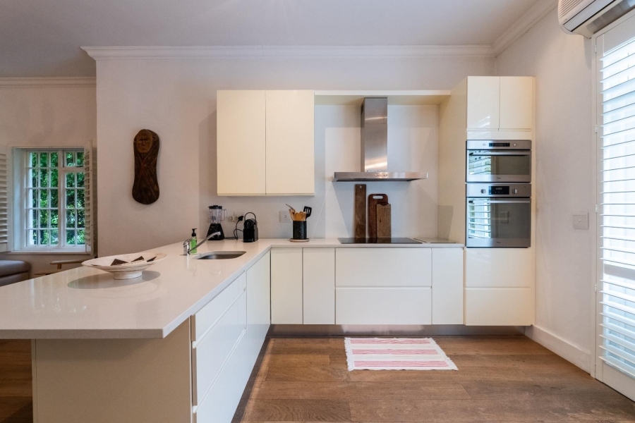 To Let 4 Bedroom Property for Rent in Franschhoek Western Cape